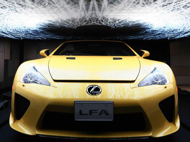 Lexus LFA Roadster Concept представлен в Токио
